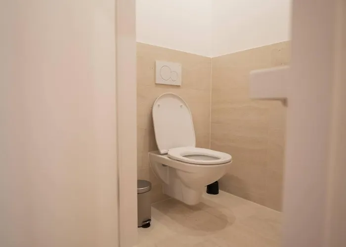 Penthouse With A Terrace Near Schonbrunn Palace Διαμέρισμα *